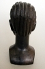 beeld-gezicht-met-ingevlochten-haar---houten-beeld