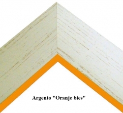 houten-wissellijst-Argento-op-maat-Zilver-met-oranje-bies
