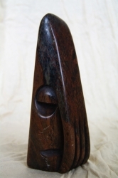 beeld-face---abstract-stenen-gezicht
