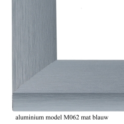 wissellijst-op-maat-aluminium-breed-mat-blauw